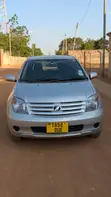 Toyota IST 2004 Silver - 1