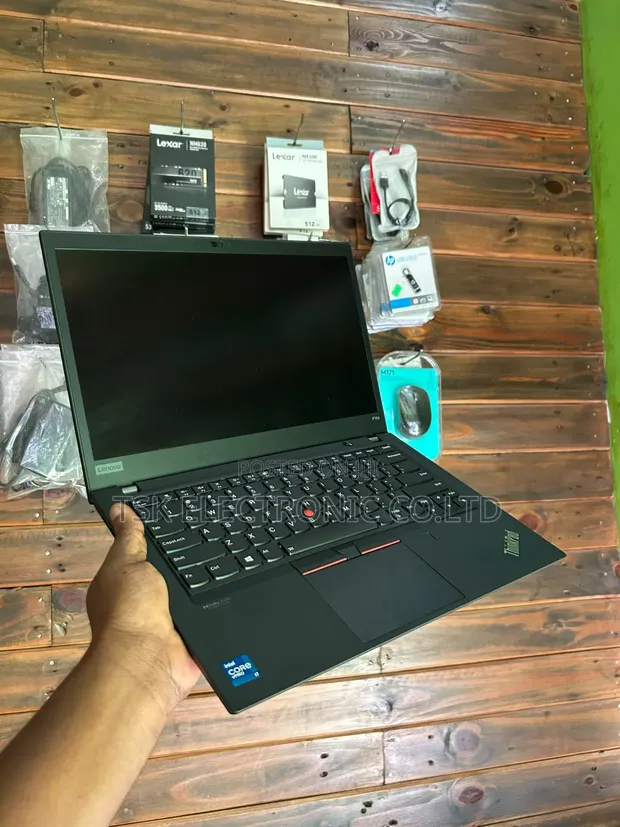 Lenovo ThinkPad P14s Gen 2 Laptop - i7, 32GB RAM, 1TB SSD - 1