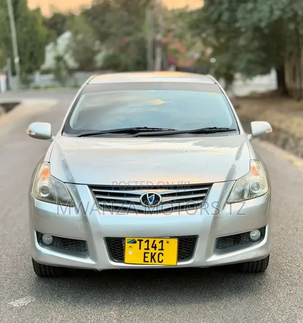Toyota Blade 2007 Silver - 1