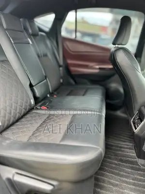Toyota Harrier 2.0 4WD 2015 Blue