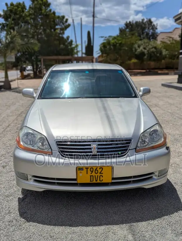 Toyota Mark II Grand 2003 Silver - 1