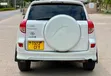 Toyota RAV4 2007 White - 4