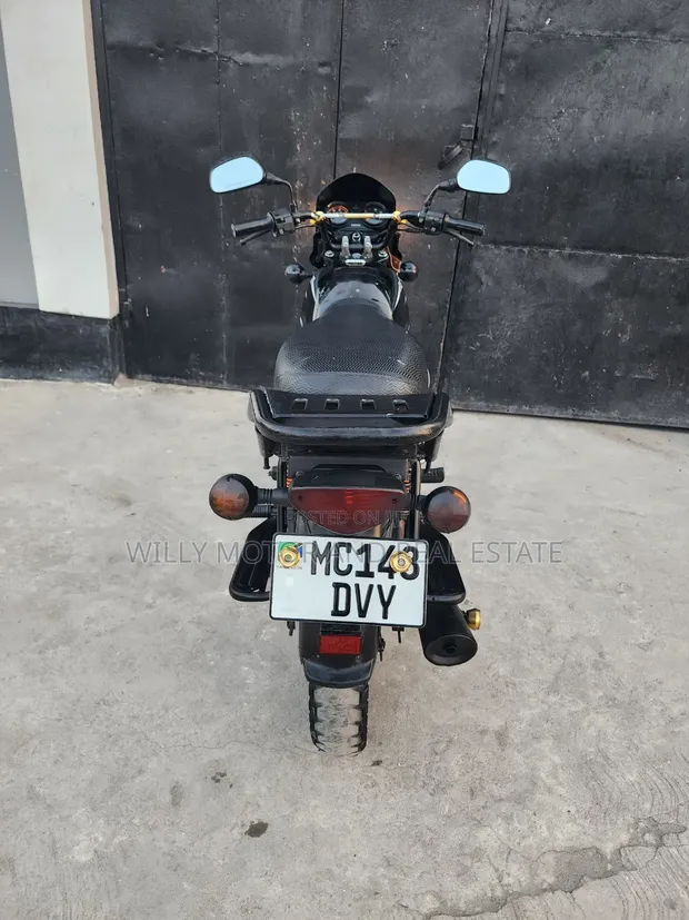Bajaj Boxer 125 2021 Black - 1