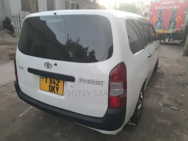 Toyota Probox 2006 White - 1