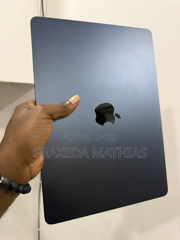 Apple MacBook Air 2026 M5 16GB RAM 512GB SSD - 1