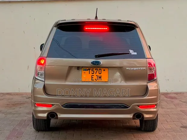 Subaru Forester 2009 Gold - 1