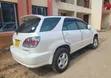 Toyota Harrier 2002 White - 4