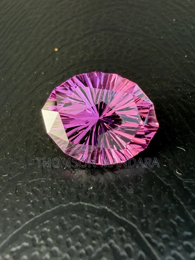Mahenge Garnet Asilia 4.11ct - Kata ya Ndoto - Tanzania - 1