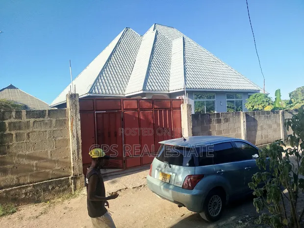 3 Bedroom House for Sale in Bunju A, Kinondoni - 1