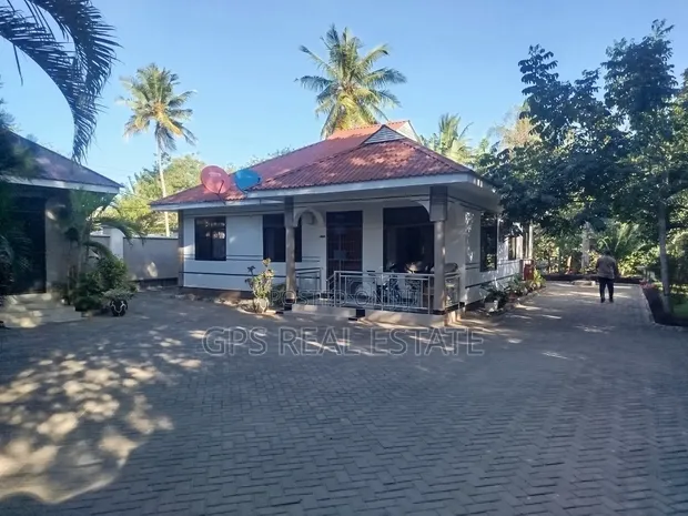 3 Bedroom House for Sale in Bunju A, Kinondoni - 1