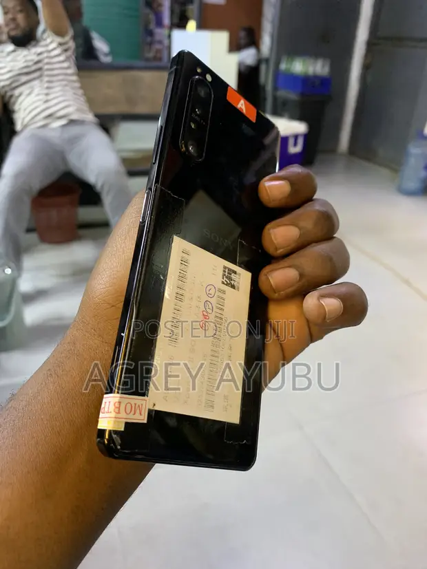 Sony Xperia 1 II 128GB - 1