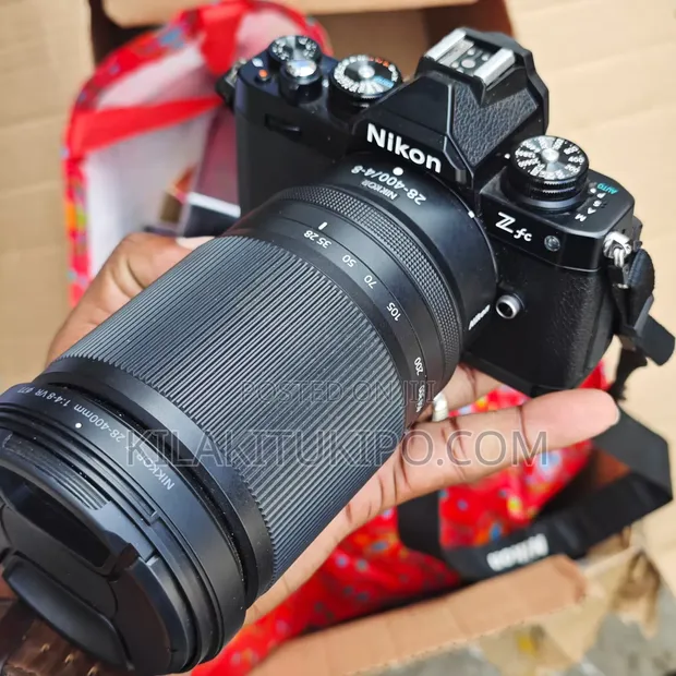 Nikon Zfc Kamera ya Mirrorless na Lens ya 28-400mm - 1