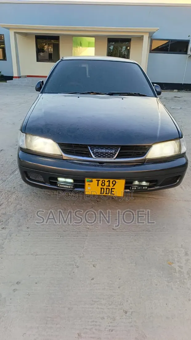 Toyota Carina 2001 Black - 1