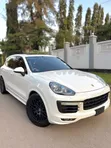 Porsche Cayenne GTS 2016 White - 1