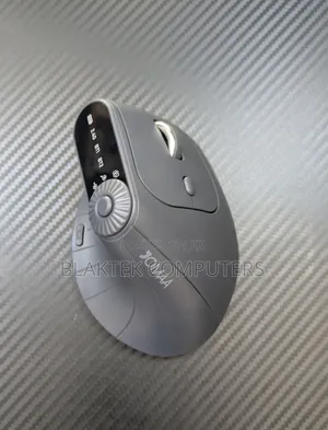 Jomaa Ergonomic Wireless Mouse - Brand New