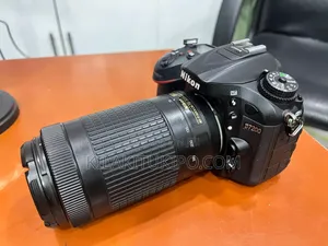 Nikon D7200 DSLR Camera with 70-300mm Lens