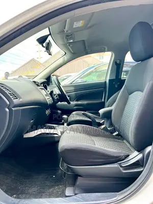 Mitsubishi RVR 2010
