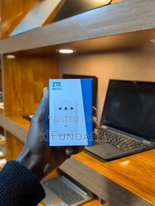 ZTE MF935 4G LTE Mobile WiFi Hotspot - 1