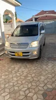 Toyota Noah 2016 Silver - 1