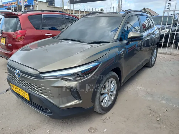 Toyota Corolla Cross 2025 Hybrid Gray - 1