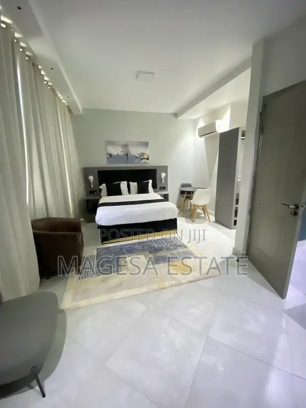 Studio Apartment Yenye Samani kwa Ajili ya Kupangisha Masaki - 1