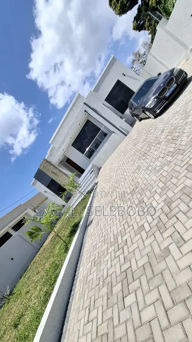 Nyumba ya Vyumba 3 vya Kulala (Bungalow) Goba Lastanza Inauzwa - 1