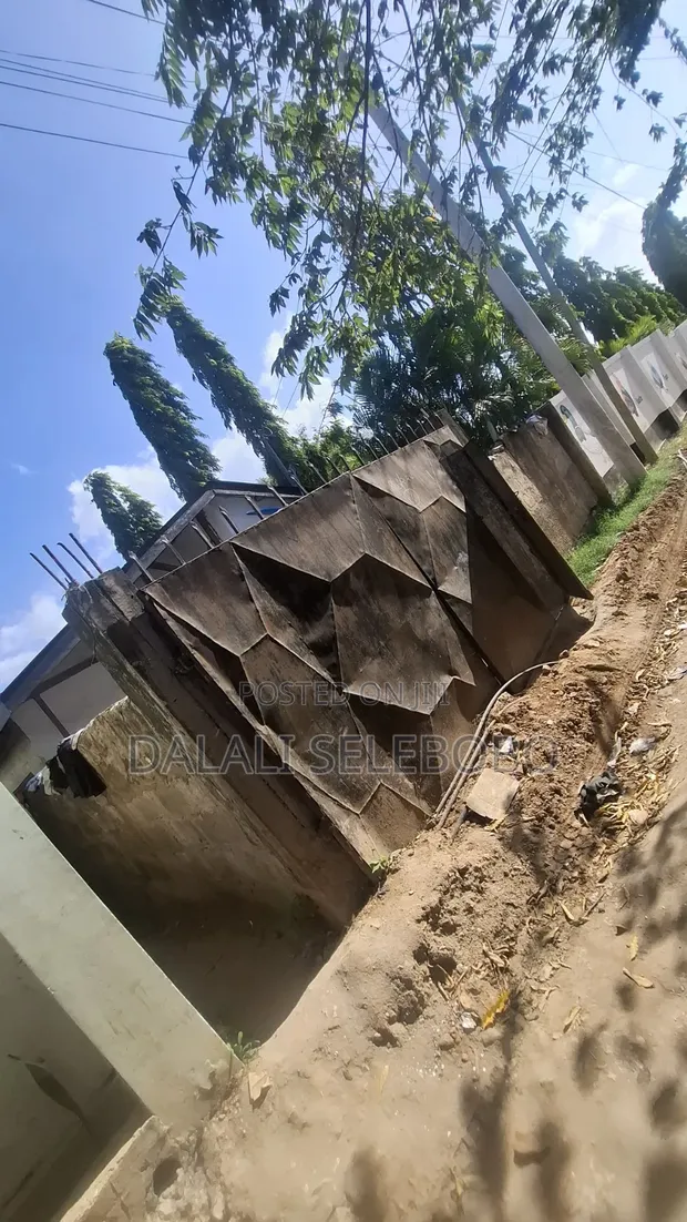 4-Bedroom Bungalow for Sale, Makongo Juu CCM, Kinondoni - 1