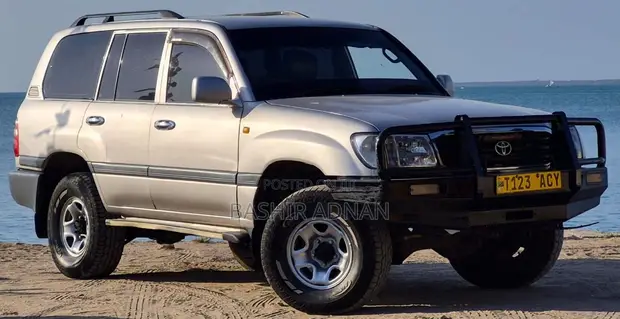 Toyota Land Cruiser 100 4.2 TD GX 2005 Silver - 1