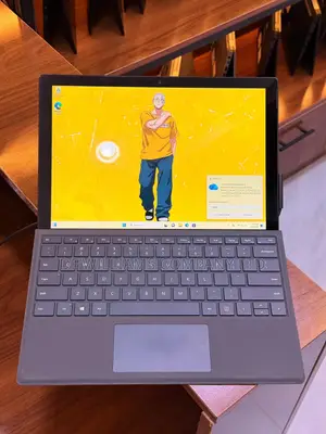 Microsoft Surface Pro 6 - 16GB RAM, 512GB SSD