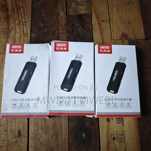 Unitek USB 3.0 Card Reader (SD & Micro SD) - 1