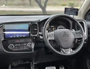 Mitsubishi Outlander 2016 Facelift