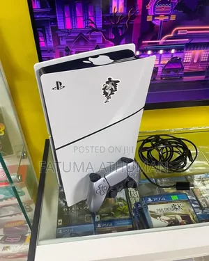 Sony PlayStation 5 Slim Digital Edition (UK) Imetumika