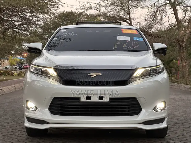 Toyota Harrier 2016 White - 1