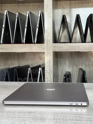Apple MacBook Pro 2017 Laptop - 8GB RAM, 512GB SSD