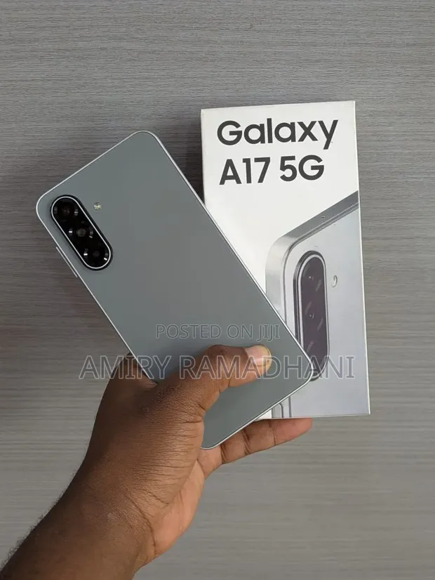 New Samsung Galaxy A17 5G 256GB Gray - 1