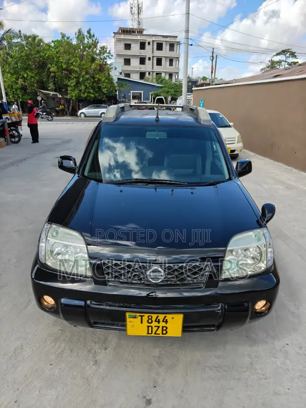 Nissan X-Trail 2006 Black - 1