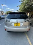 Toyota Harrier 2005 Beige - 2