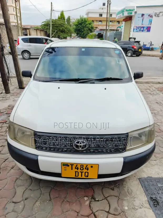 Toyota Probox 2004 - White - 1