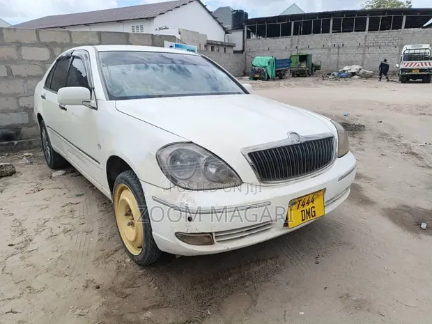 Toyota Brevis 2003 White - 1