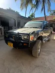 Toyota Hilux 2002 Black - 2