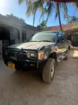 Toyota Hilux 2002 Black - 3