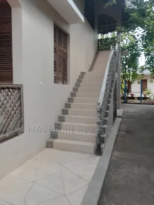 8 Bedroom House for Sale in Stone Town, Mjini