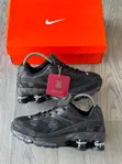 Supreme Viatu - Urban Luxe Sneakers - 4