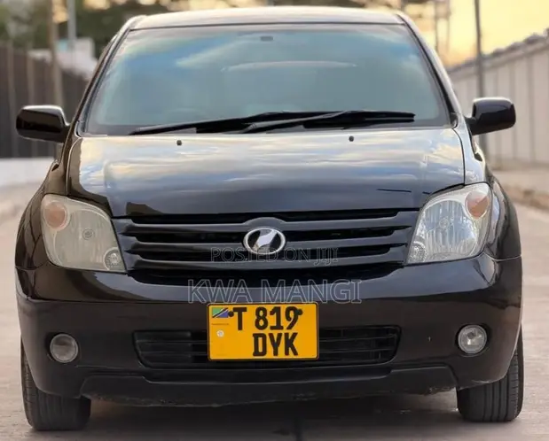 Toyota IST 2006 Black - 1