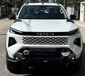 New Toyota Hilux 2.8L Diesel Travo Overland 2026
