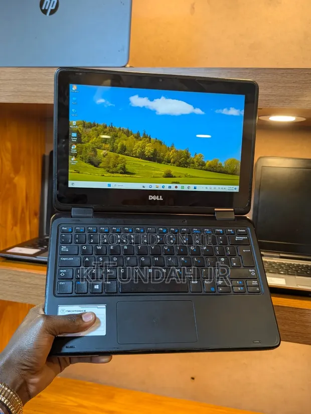 Dell Latitude 3189 Mpya 2-in-1 Laptop: 8GB RAM, 128GB SSD, Touchscreen - 1
