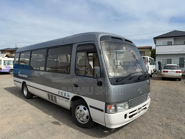 Toyota Coaster 2004 Grey - 1