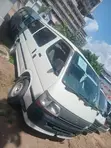Toyota HiAce 2002 White - 1