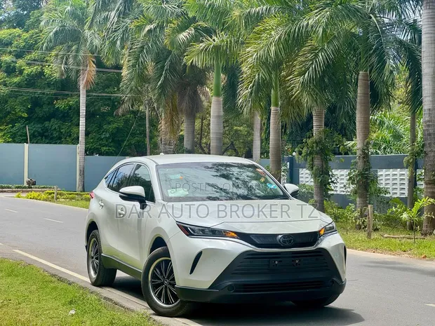 Toyota Harrier 2021 White - 1
