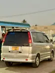 Toyota Noah 2005 Silver - 2